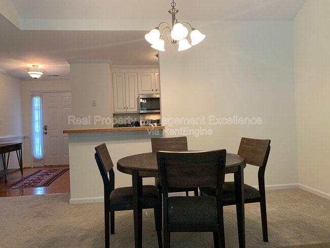 Building Photo - 205 Will Ct