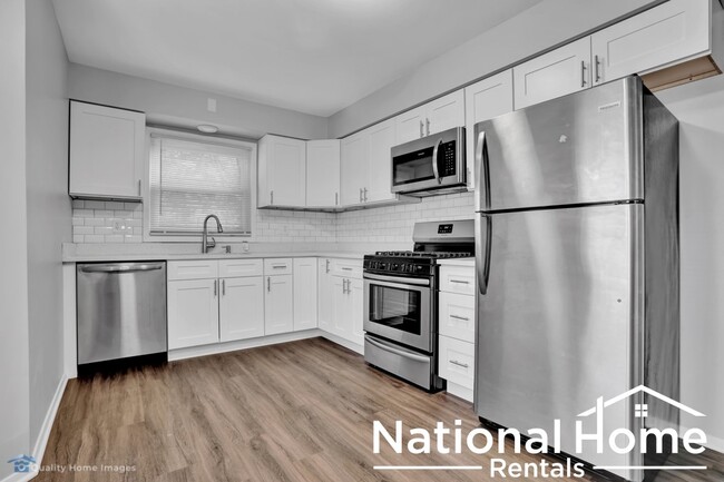 Building Photo - 659 Krenz Ave