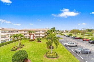 Building Photo - 365 Brighton I