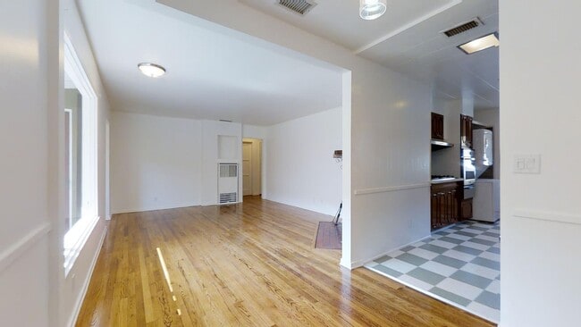 Building Photo - Prime West LA | Unique Single-Level 3BR/3BA Gated Home with Private Yard & 2-Car Garage