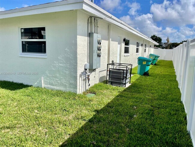 Building Photo - 5711 NW 28th St