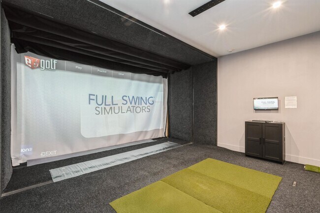 Building Photo - 75 Park Ln S