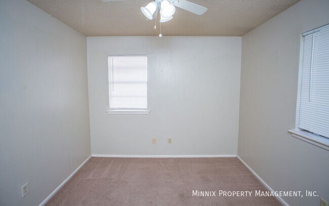 Building Photo - 4804 53rd St