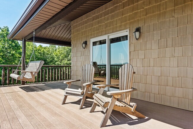Building Photo - 129 Wildberry Dr