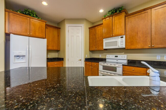 Building Photo - 10304 Saville Rowe Ln