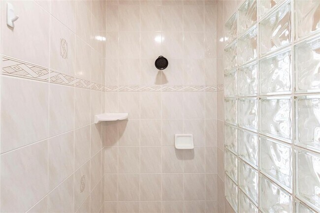 Building Photo - 1503 Suzi St