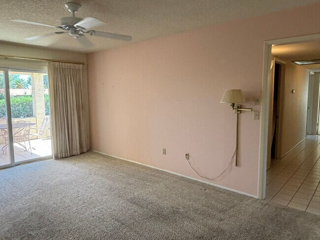 Building Photo - Spacious 3 bedroom Long Term Unfurnished home in Leisure World a 45+ Active Adult Resort Community