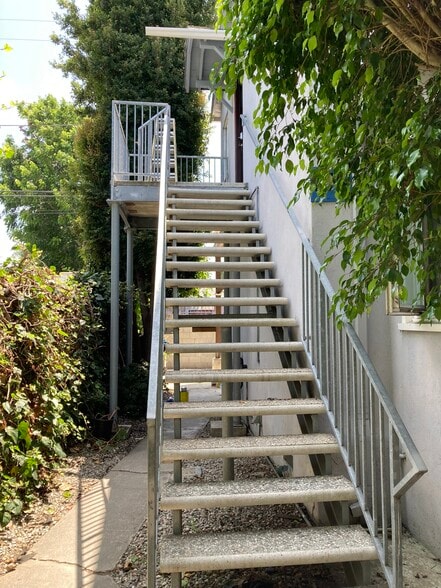 Entry stairs - 774 Sunset Ave