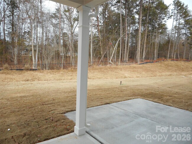 Building Photo - 17015 Dogwood Crk Ln