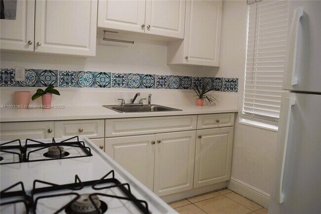 Building Photo - 23 Phoenetia Ave