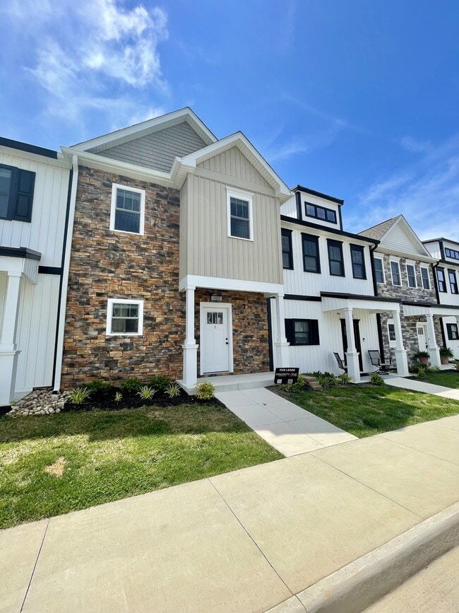 Building Photo - 556 Leesville Rd