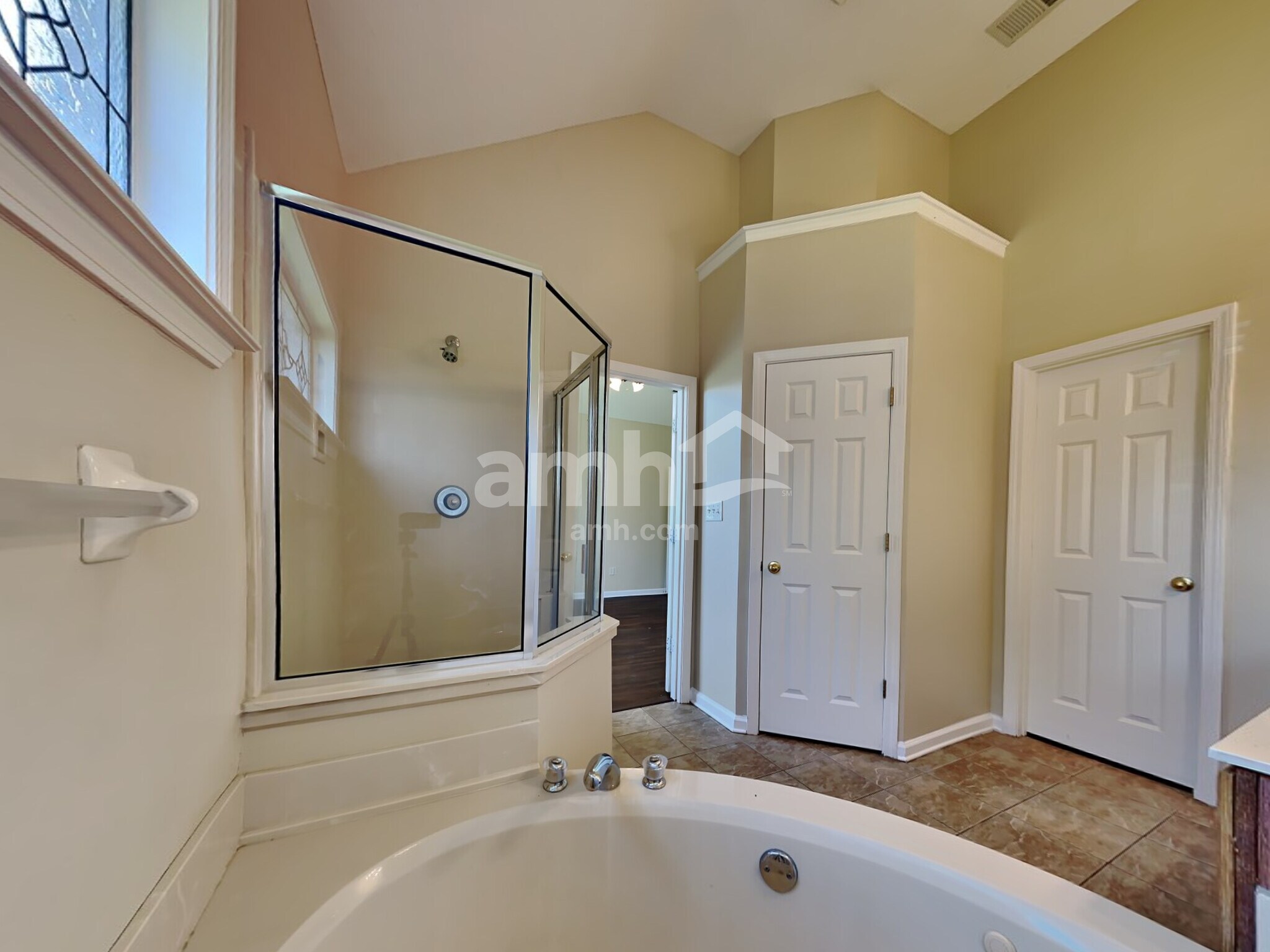 Building Photo - 1616 Sawmill Creek Ln