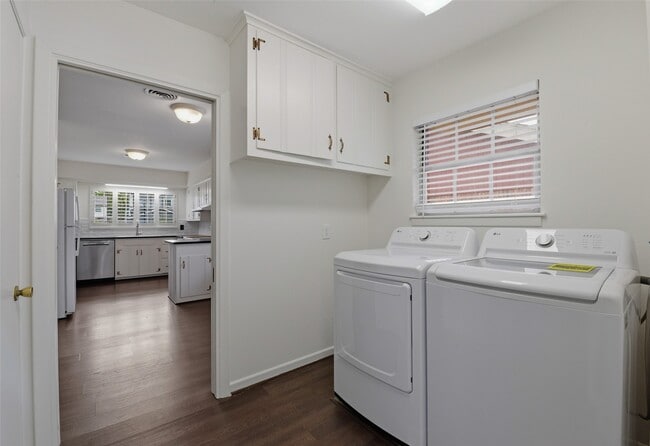 Building Photo - 3626 Latma Dr