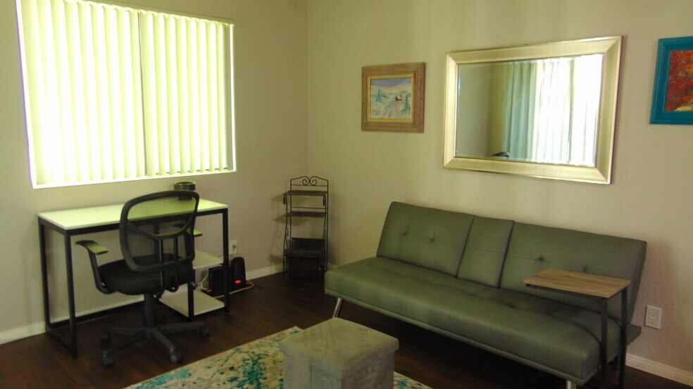Building Photo - 35200 Cathedral Canyon Dr