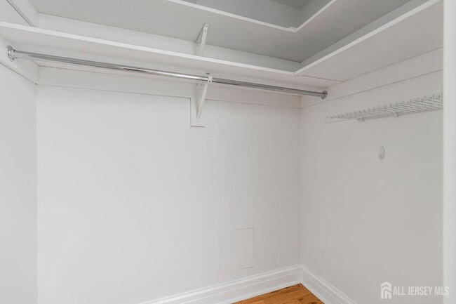 Building Photo - 1 Spring St