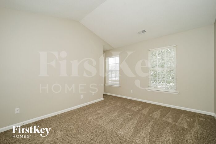Building Photo - 821 Blazingwood Dr
