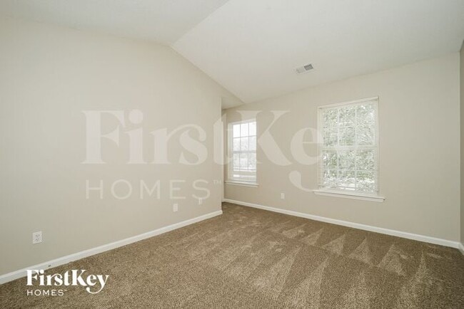 Building Photo - 821 Blazingwood Dr