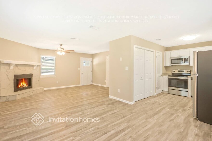 Building Photo - 116 Mann Blvd