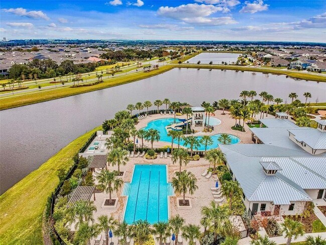 Building Photo - 6414 Salt Creek Ave