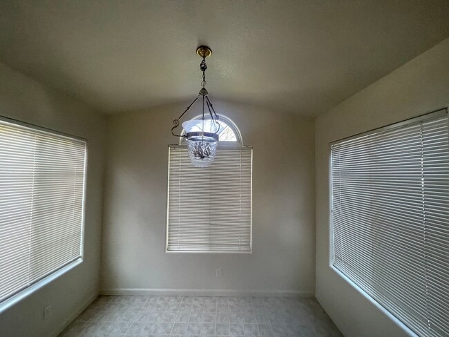 Building Photo - Available Now!! 3-Bedroom, 2-Bathroom Home...