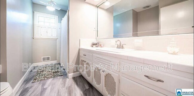 Building Photo - 605 Dunmore Cir