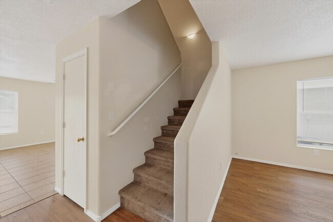 Building Photo - Spacious 5-Bedroom Home in Enchanted Hills – Rio Rancho
