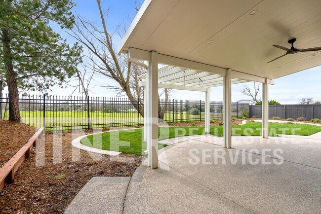 Building Photo - 5250 Fenton Way