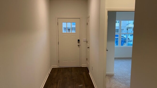 Building Photo - Chelsea Park's  Built 2022 One level 4 Bed...