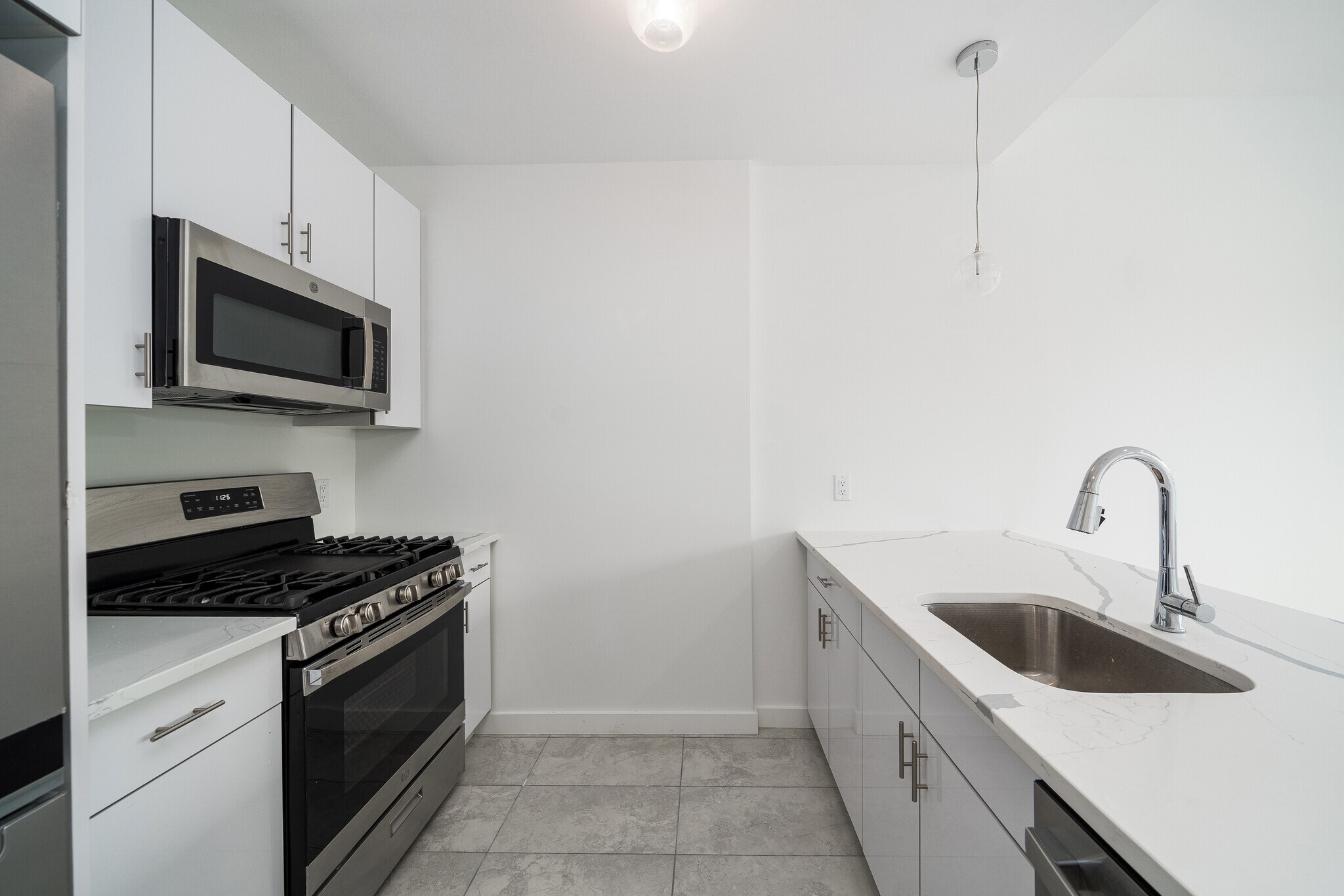 Building Photo - 417 Jackson St