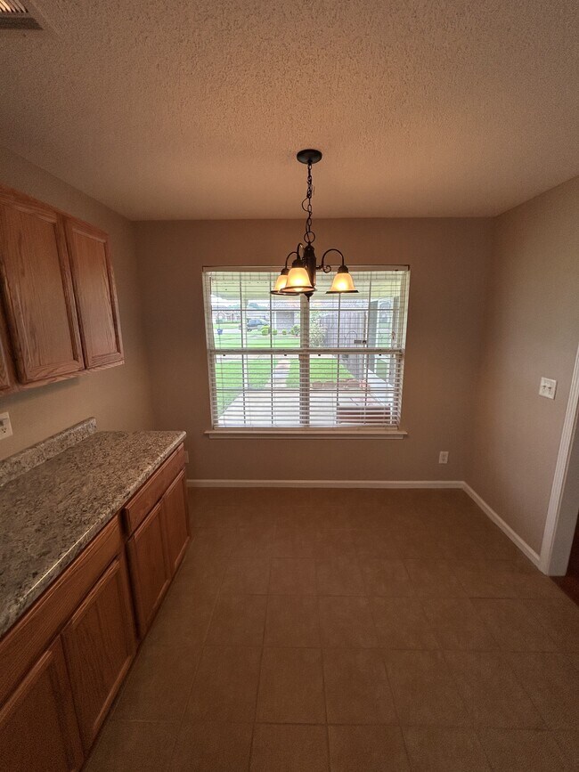 Building Photo - 141 Barnes Ct