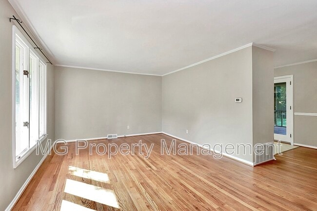 Building Photo - 5022 Furman Pl