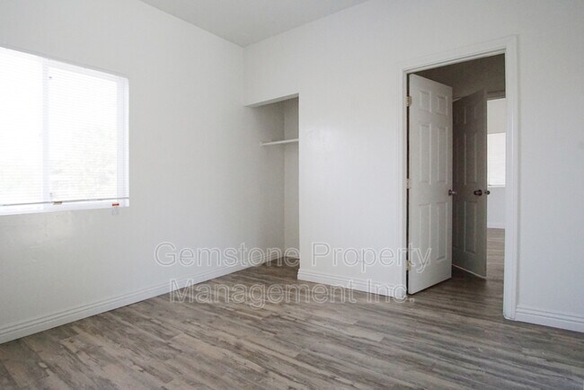 Building Photo - 5017 College Ave