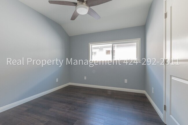 Building Photo - 1354 E 23rd St