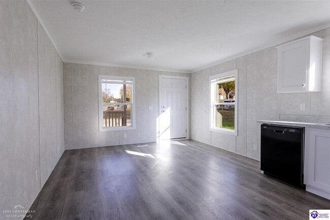 Building Photo - 105 Hastings Dr