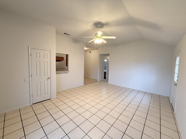 Building Photo - 3708 Gus Dr