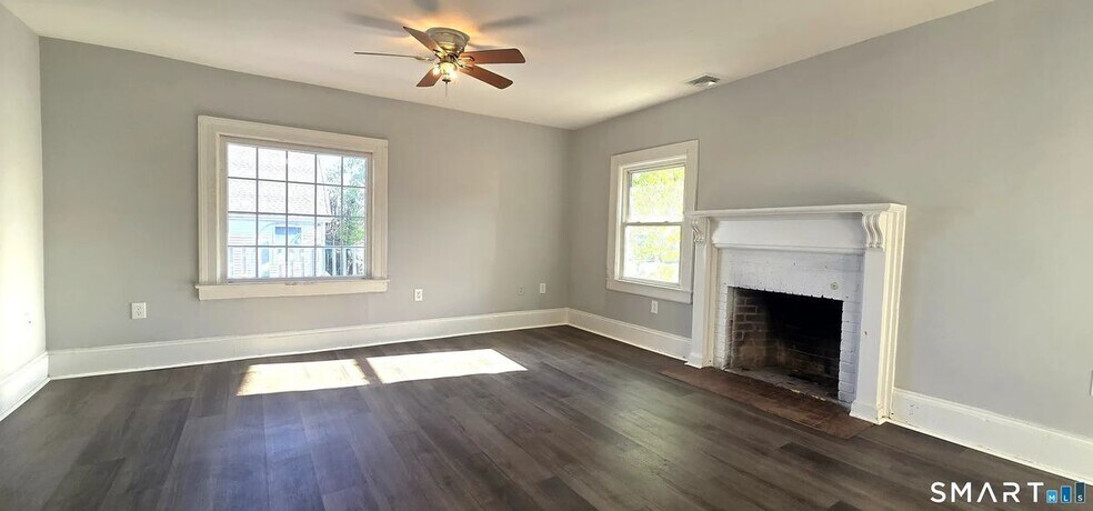 Building Photo - 48 Elmwood Ave