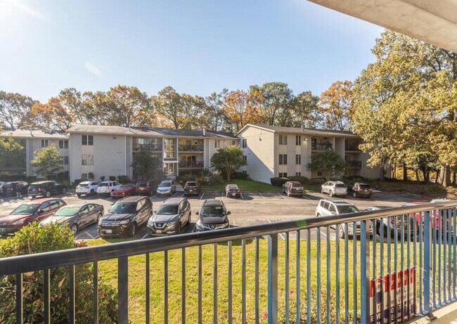 Safe and convenient - 1101 Primrose Ct