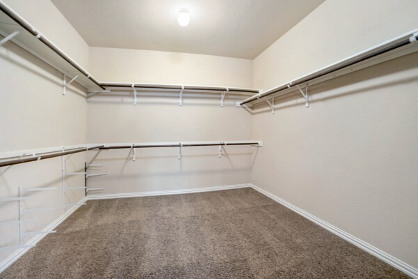 Building Photo - 6064 Akin Song