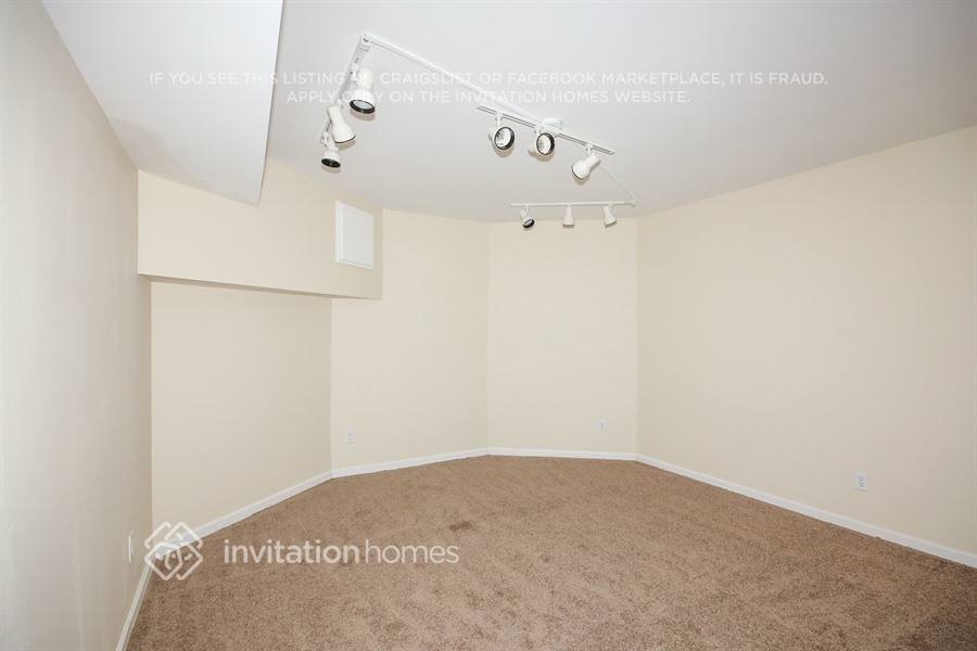 Building Photo - 190 Camden Creek Ct NE