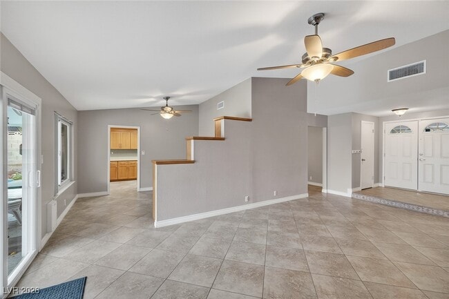 Building Photo - 2340 Richard Dr