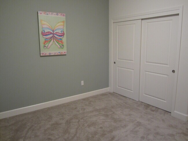 BR1 - 240 Currlin Cir