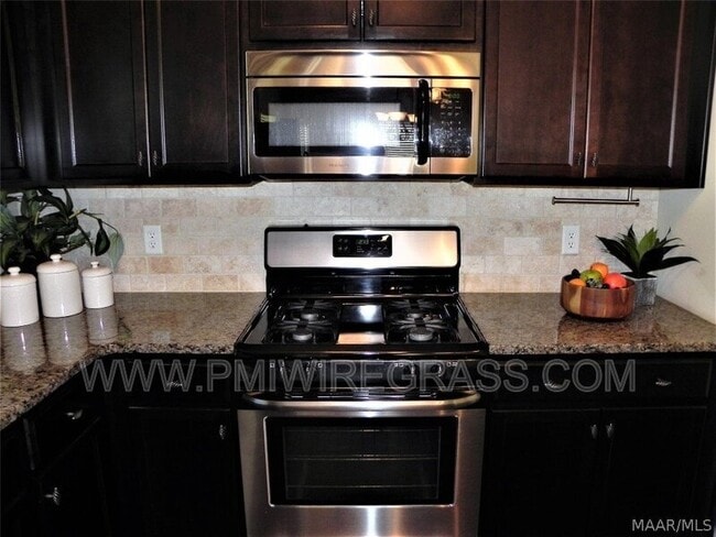 Building Photo - 87 Freedom Heights