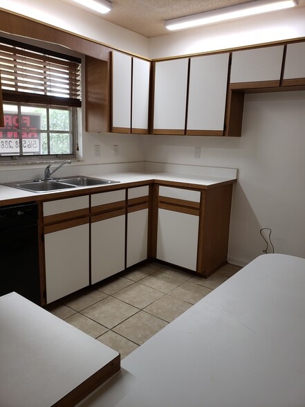 Building Photo - 41 Hydrangea Ln