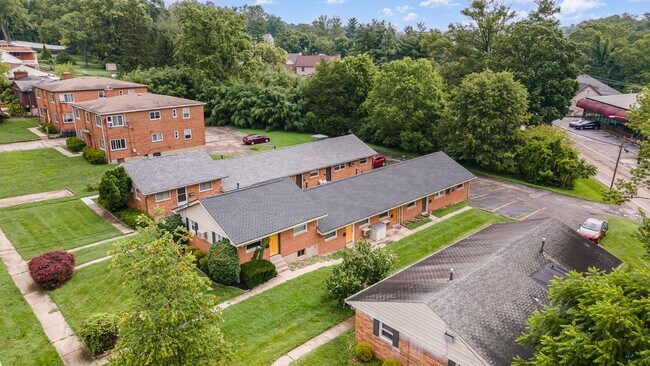 Building Photo - 7204 Longfield Dr
