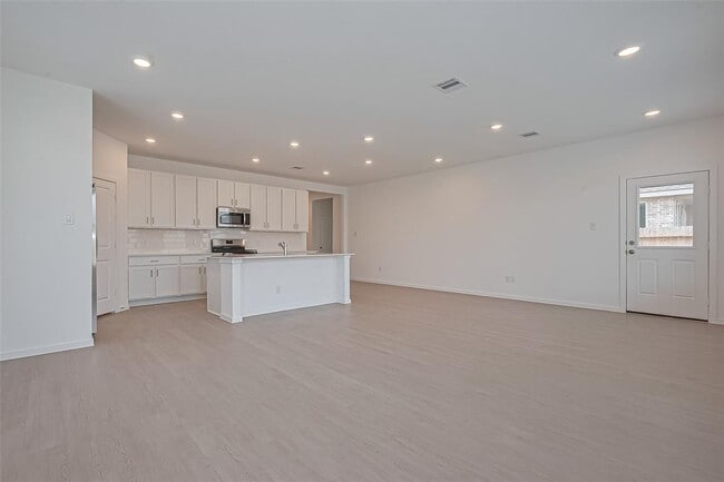 Building Photo - 6822 Harvest Wheat Ln