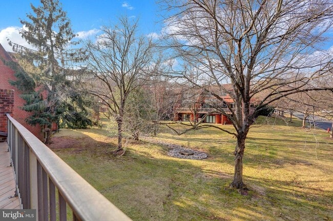 Building Photo - 2 Coldwater Ct