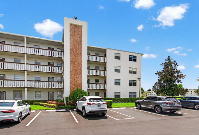 Building Photo - 3038 Hythe A