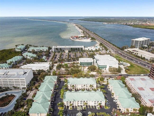 Building Photo - 4304 Bay Club Cir