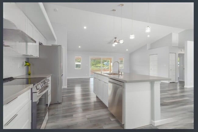 Building Photo - NEW! 3 Bedroom Property in HPP