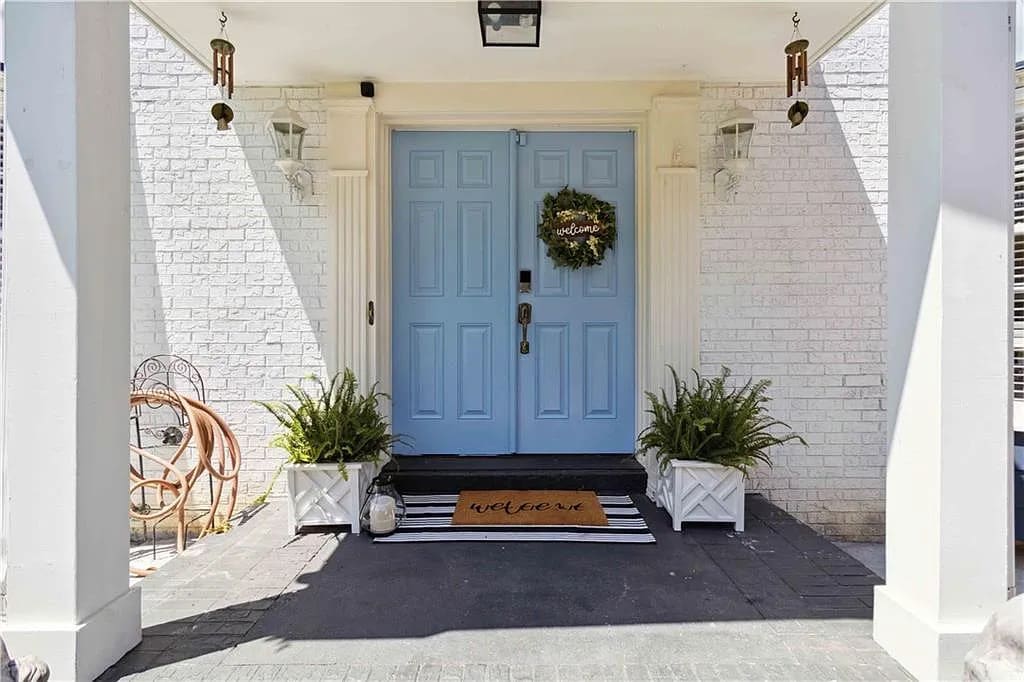 Building Photo - Room in Single Family Home on Glenwhite Dr